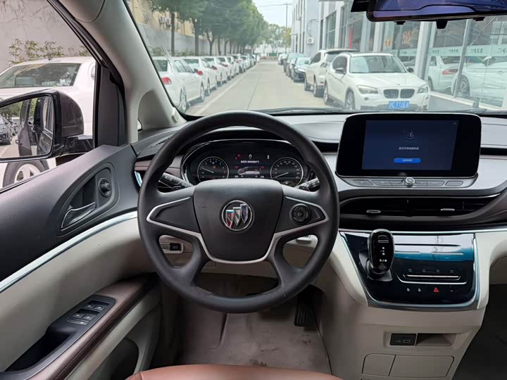 Фото 5 - Buick GL8 ES