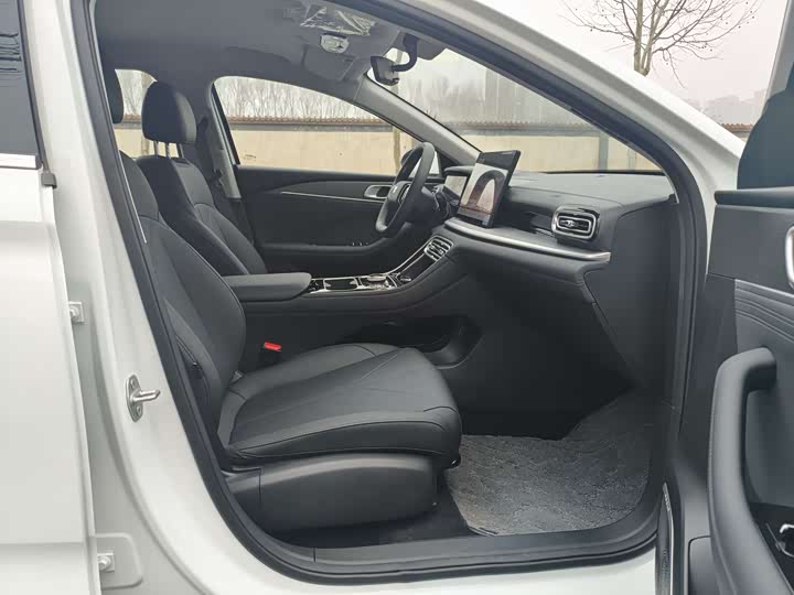 Photo 8 - Geely Galaxy Starshine 6