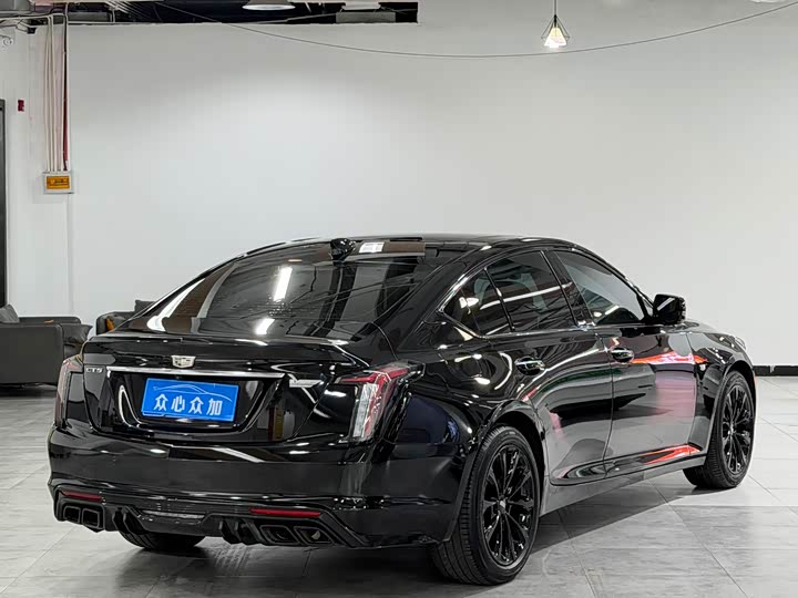 Photo 4 - Cadillac CT5