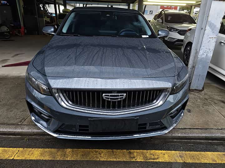 Фото 2 - Geely Preface