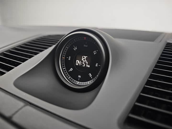 Фото 6 - Porsche Cayenne Hybrid