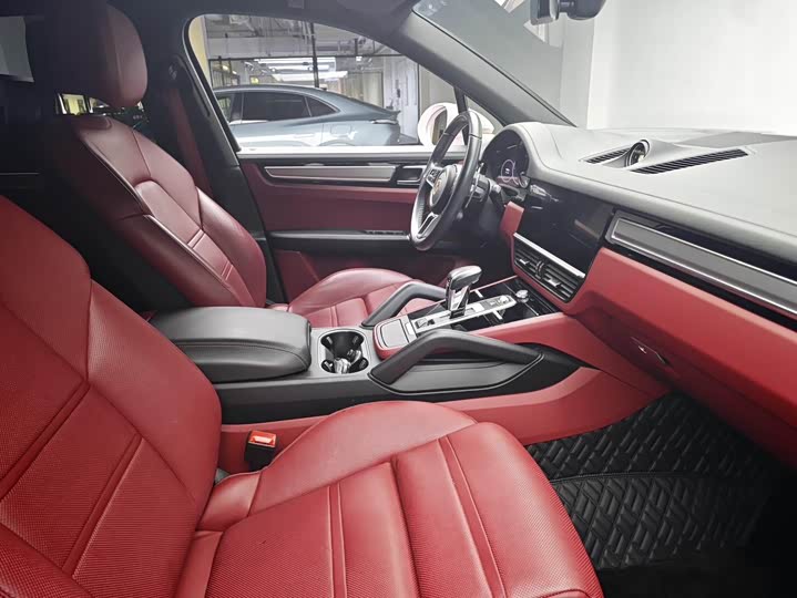 Фото 7 - Porsche Cayenne Hybrid