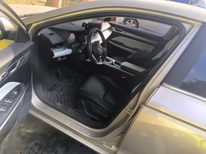 Фото 5 - Geely Emgrand L