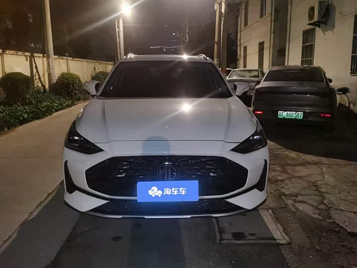 Фото 2 - MG Motor One