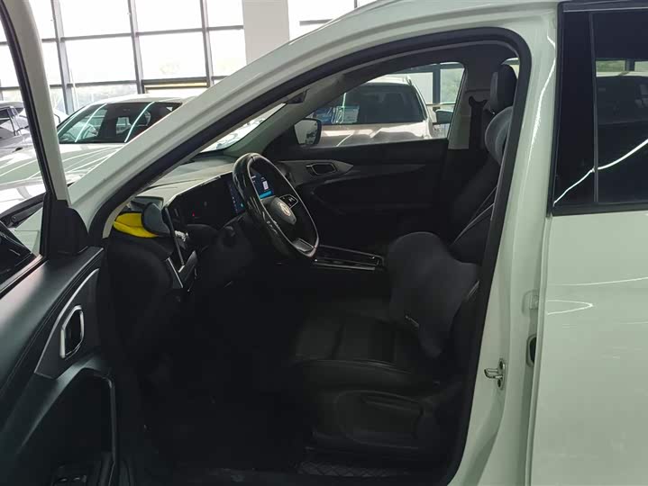 Фото 9 - MG Motor One