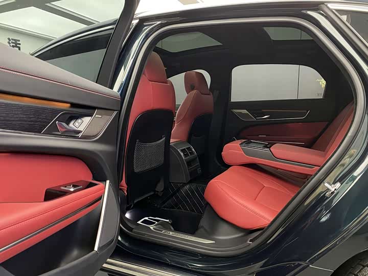 Фото 7 - Jaguar XF L