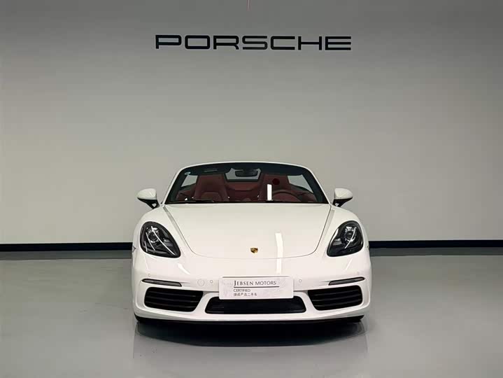 Photo 2 - Porsche 718