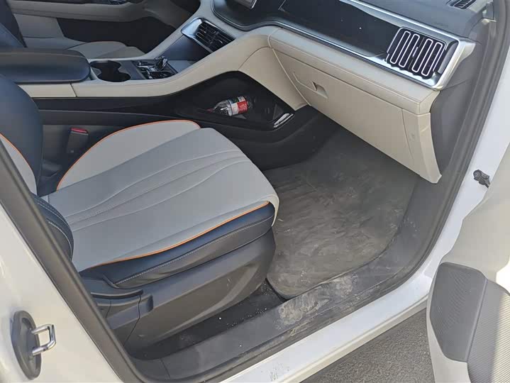 Фото 8 - BYD Song Plus Hybrid/EV