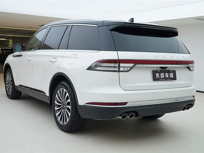 Фото 4 - Lincoln Aviator