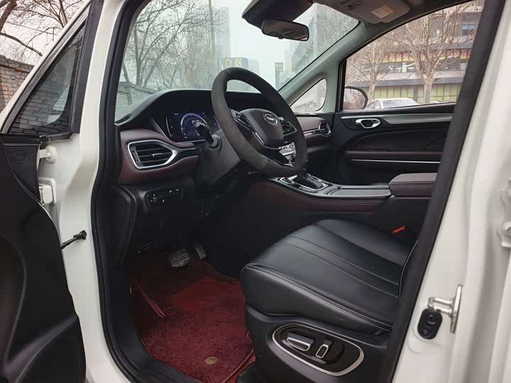 Фото 7 - GAC Trumpchi M6