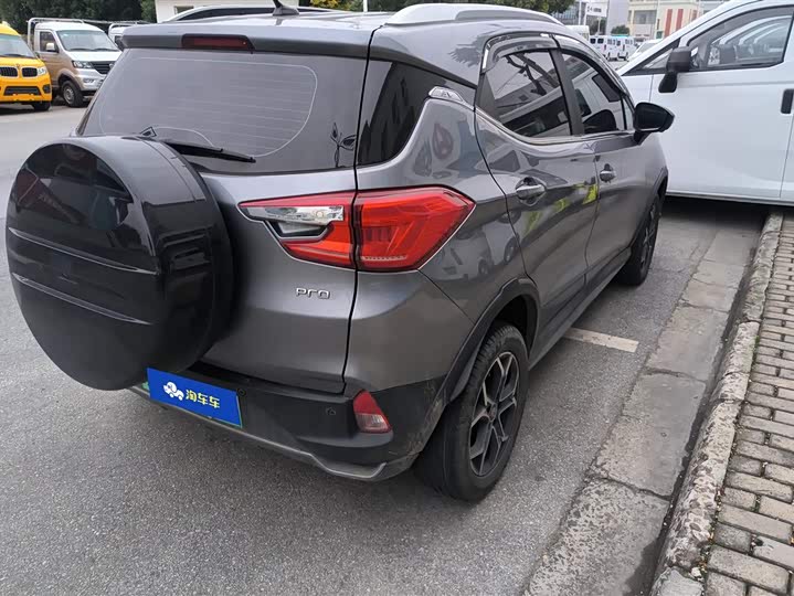 Фото 3 - BYD Yuan Pro