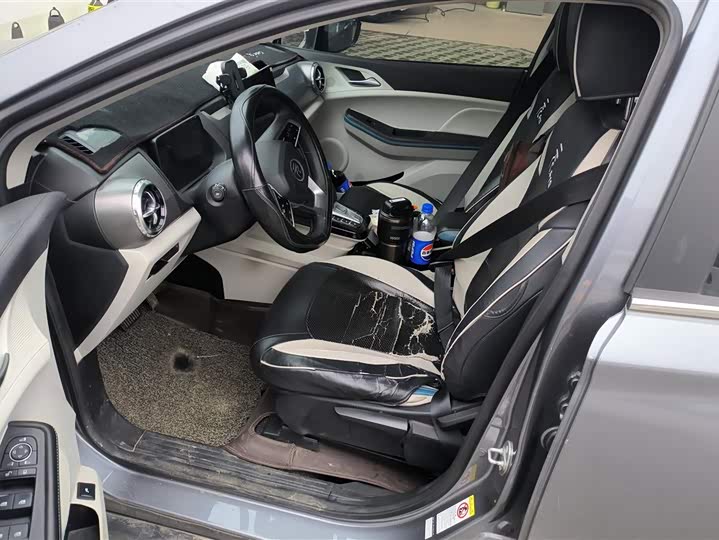 Фото 9 - BYD Yuan Pro