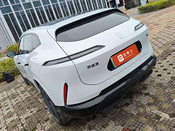 Фото 3 - Avatr 07