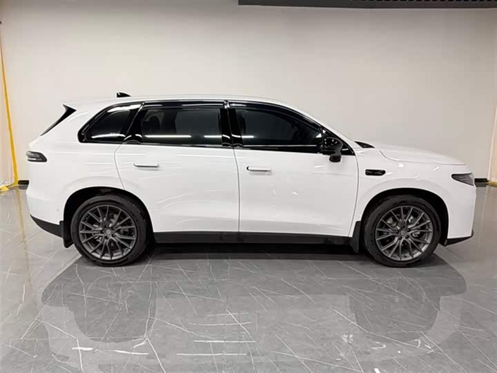 Фото 7 - Leapmotor C10