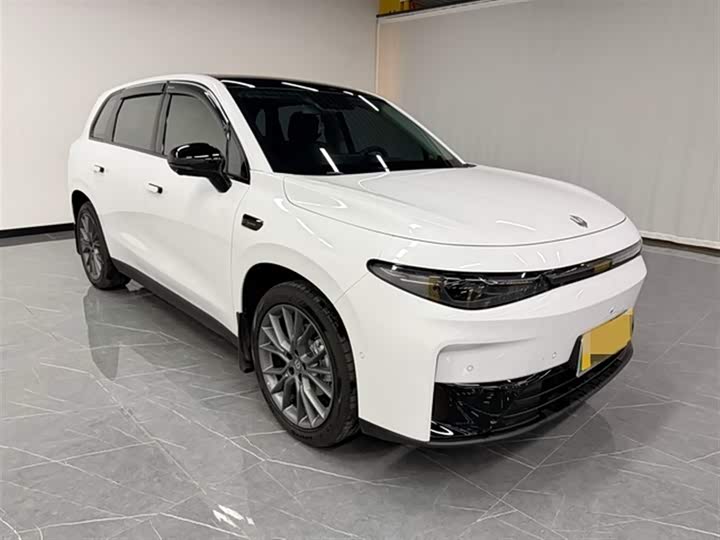 Фото 8 - Leapmotor C10