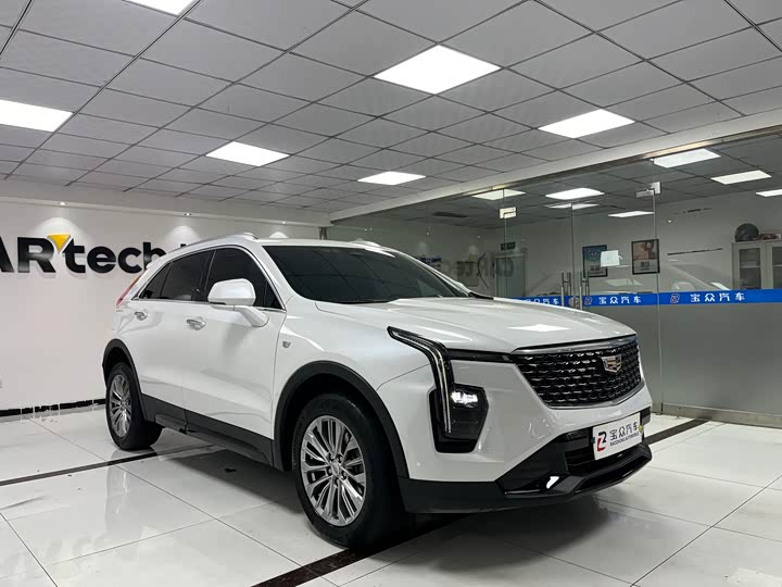 Фото 3 - Cadillac XT4
