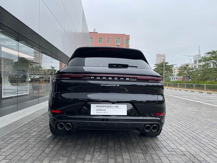 Фото 4 - Porsche Cayenne Hybrid