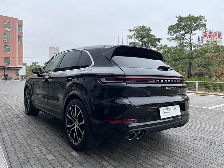 Фото 5 - Porsche Cayenne Hybrid