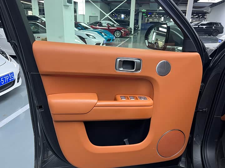 Фото 8 - LiXiang L8