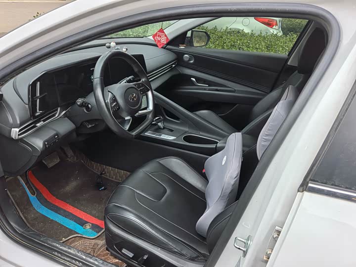 Фото 2 - Hyundai Elantra N line