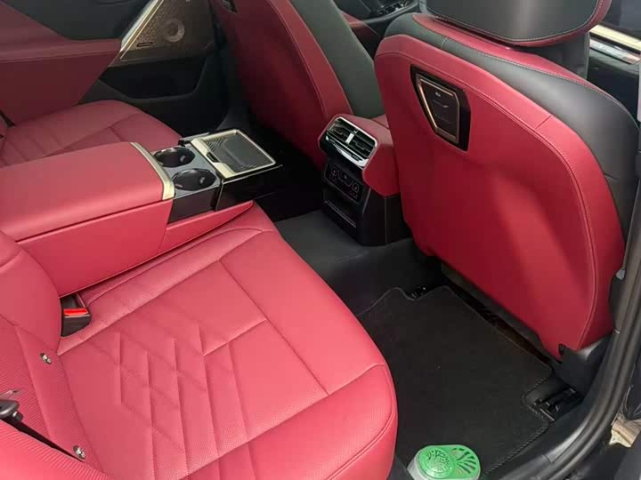 Фото 5 - BMW 5 Series