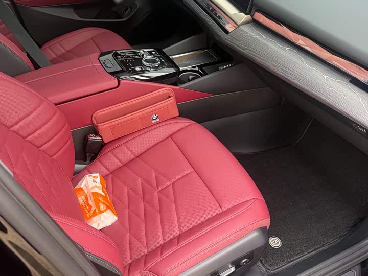 Фото 6 - BMW 5 Series