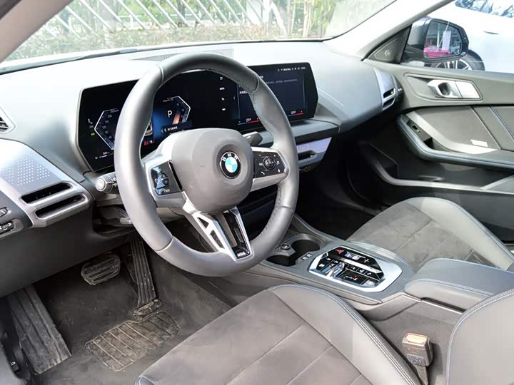 Фото 6 - BMW 2 Series