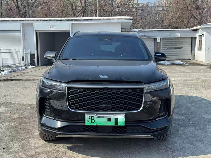 Фото 2 - LiXiang One