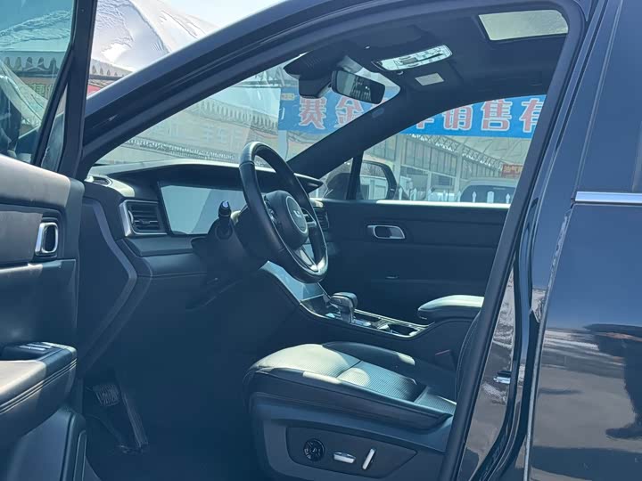 Фото 7 - LiXiang One