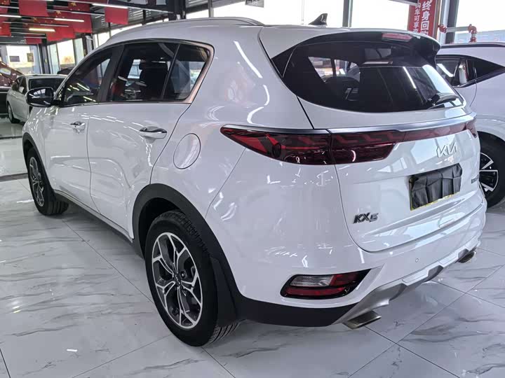 Фото 4 - Kia KX5