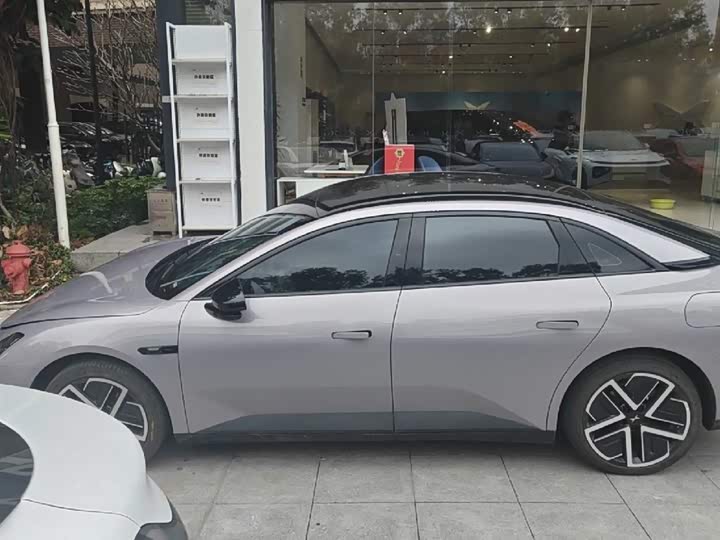 Фото 5 - XPeng Mona M03