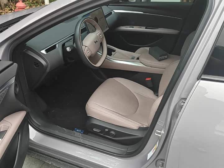 Фото 6 - XPeng Mona M03