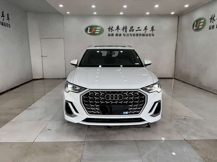 Фото 2 - Audi Q3