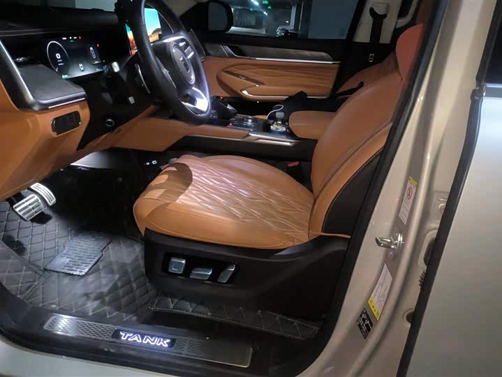 Фото 9 - Tank 500 Hybrid