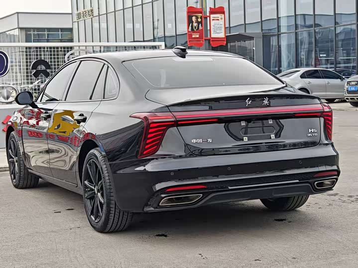 Фото 9 - Hongqi H5