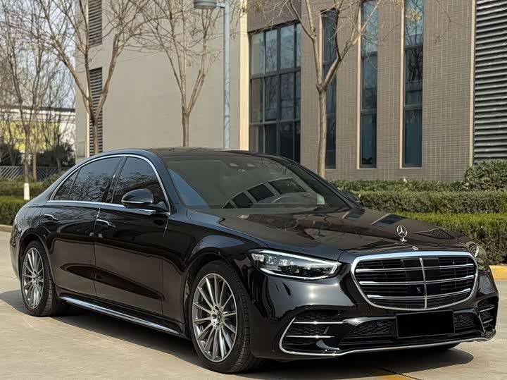 Фото 3 - Mercedes-Benz S-Class
