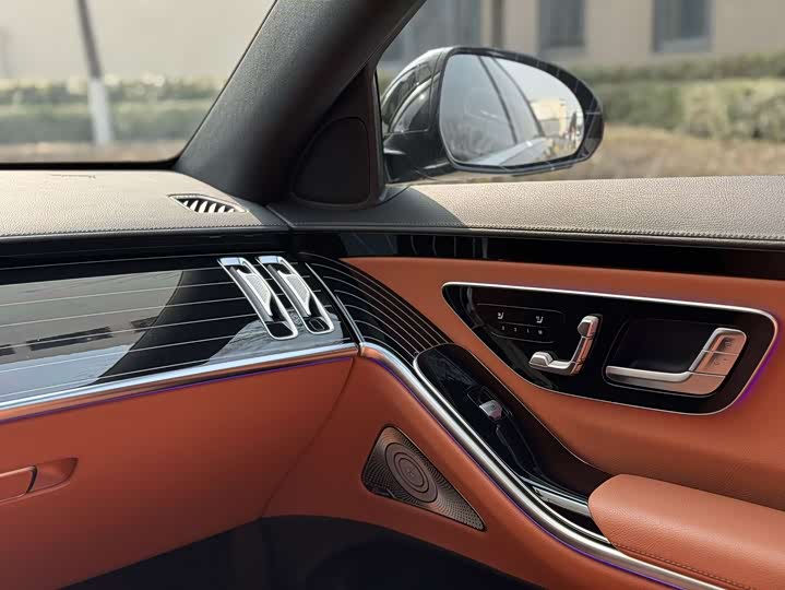 Фото 7 - Mercedes-Benz S-Class