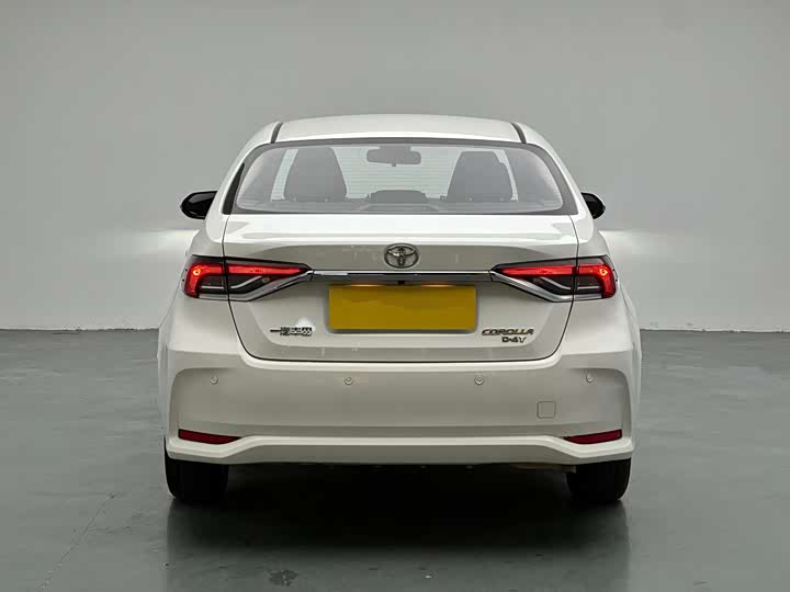 Фото 5 - Toyota Corolla