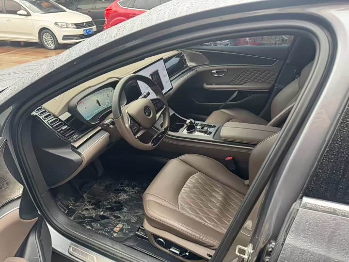 Фото 3 - BYD Han