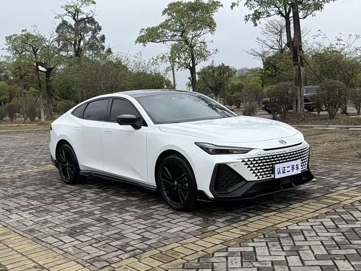 Фото 3 - Changan UNI-V