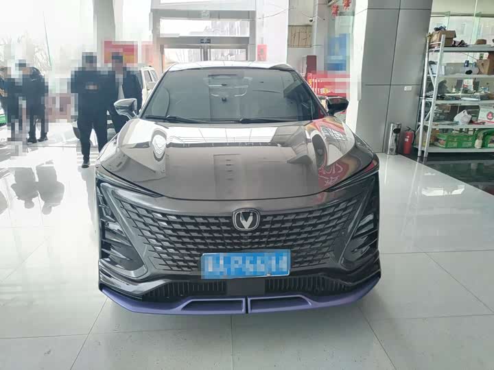 Фото 2 - Changan UNI-T