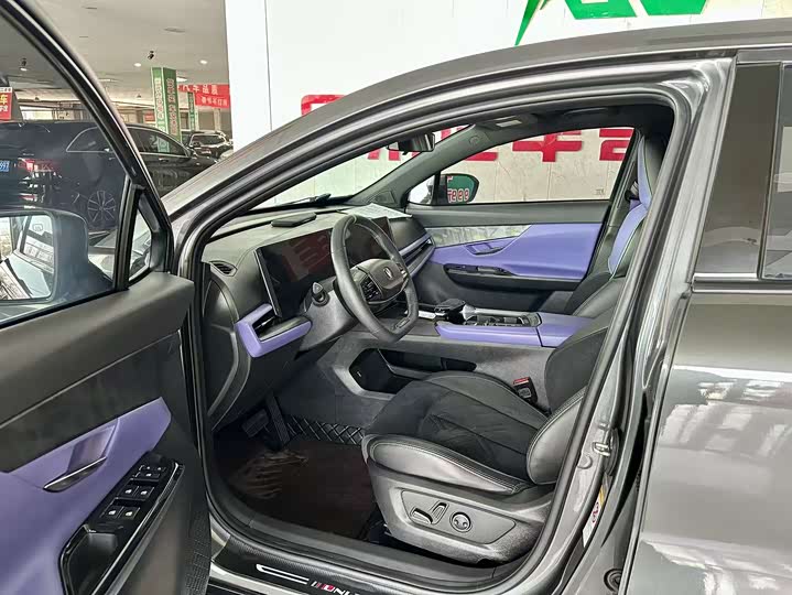 Фото 4 - Changan UNI-T