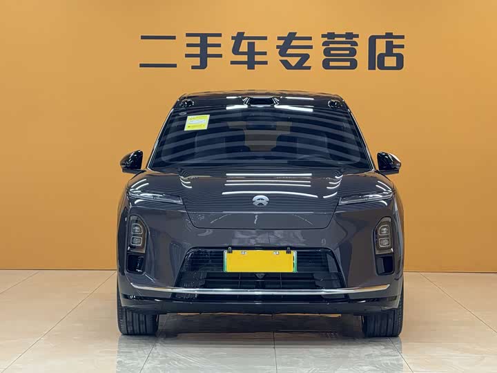 Фото 2 - Nio ES8