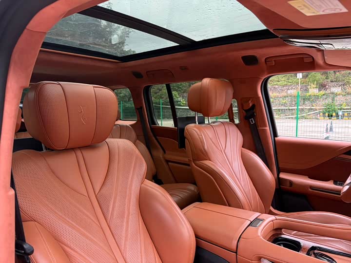 Photo 8 - BYD Yangwang U8