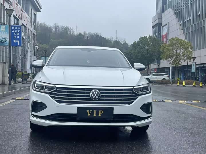 Фото 3 - Volkswagen Lavida