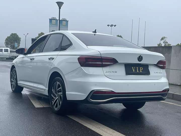 Фото 5 - Volkswagen Lavida