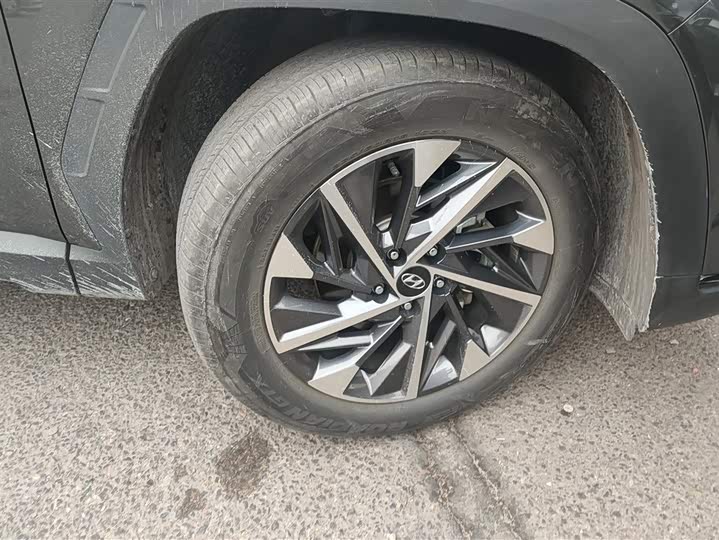 Фото 6 - Hyundai Tucson L