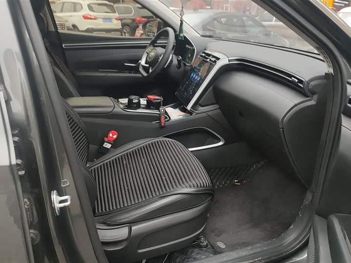 Фото 8 - Hyundai Tucson L