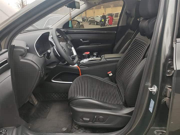 Фото 9 - Hyundai Tucson L