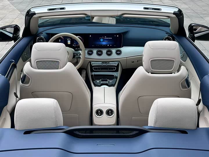 Photo 8 - Mercedes-Benz E-Class